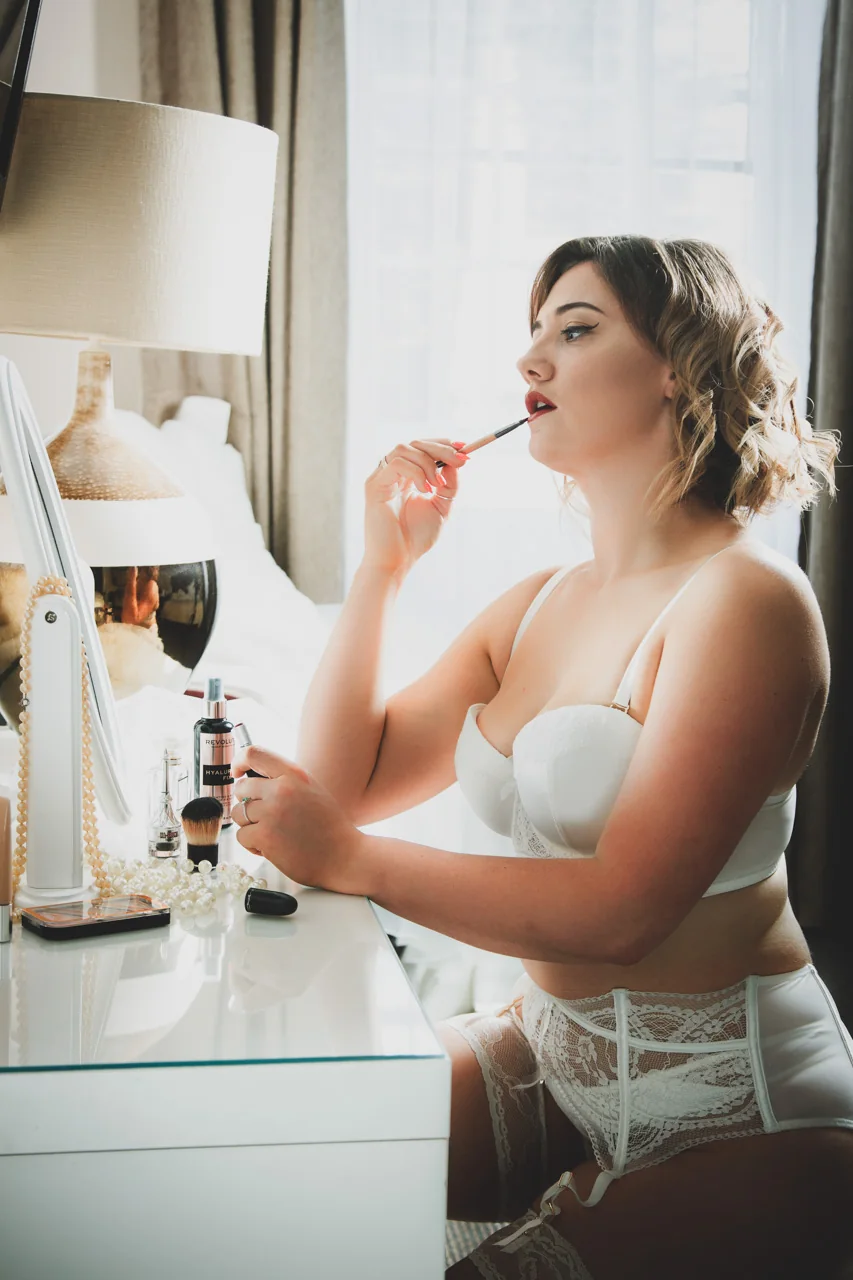 Bridal boudoir portrait by Elland-Vee in Warminster, Wiltshire