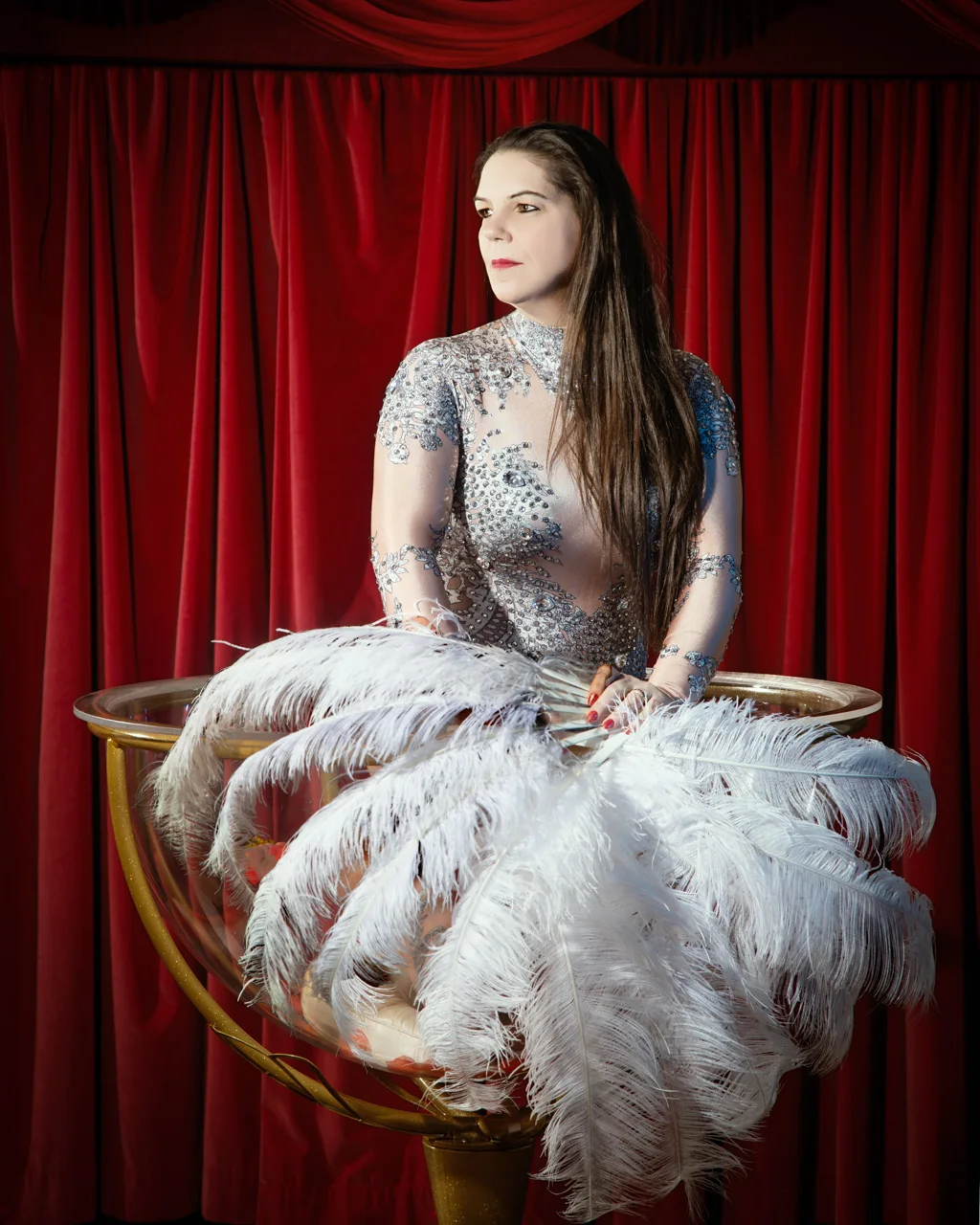 Burlesque and showgirl boudoir portrait in Warminster, Wiltshire by Elland-Vee