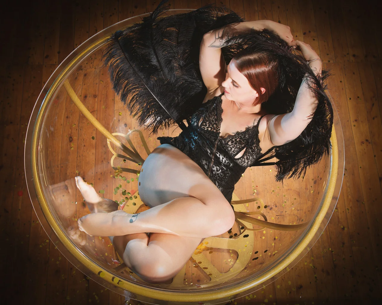 Burlesque and showgirl boudoir portrait in Warminster, Wiltshire by Elland-Vee