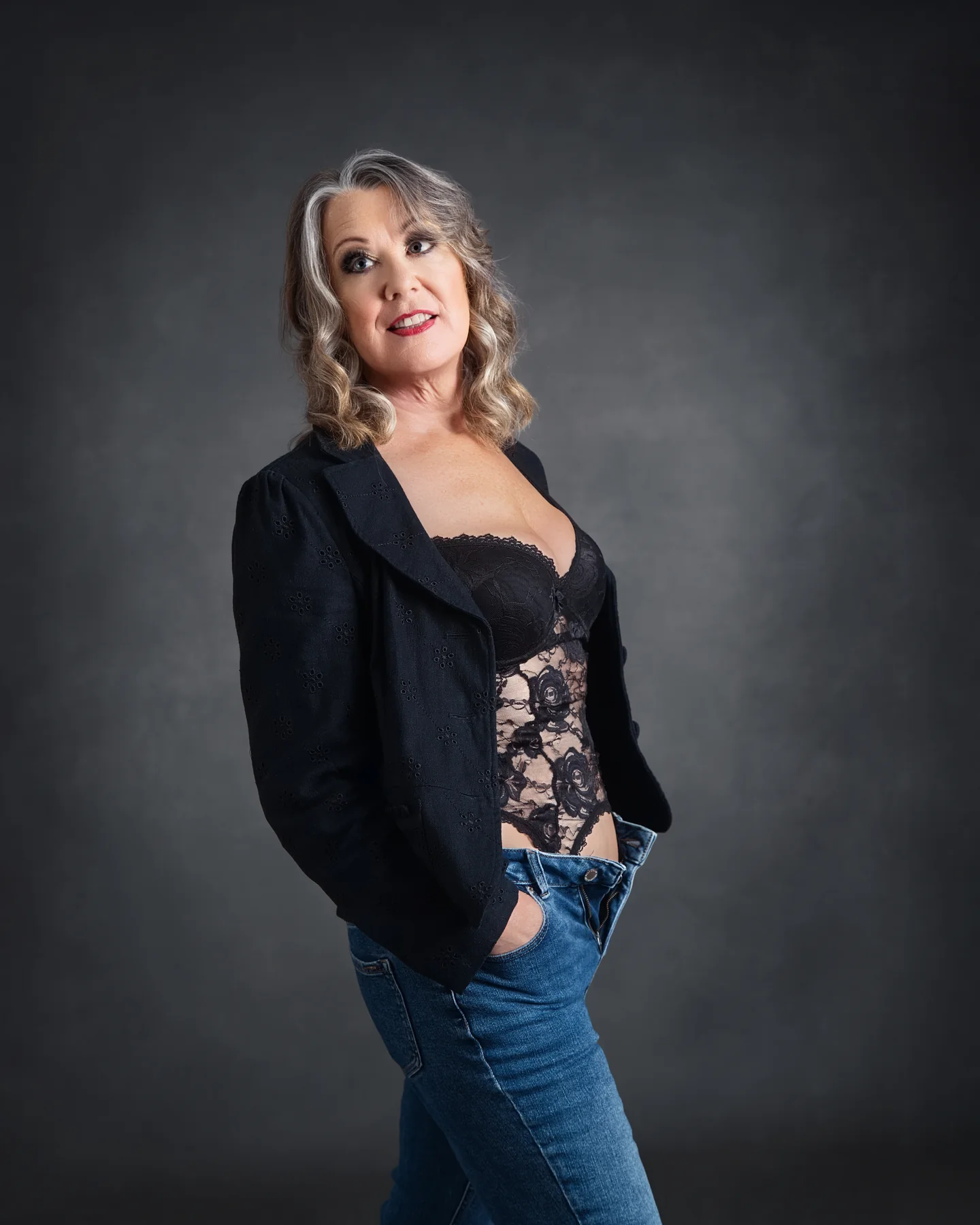Luxury boudoir portrait by Elland-Vee in Warminster, Wiltshire