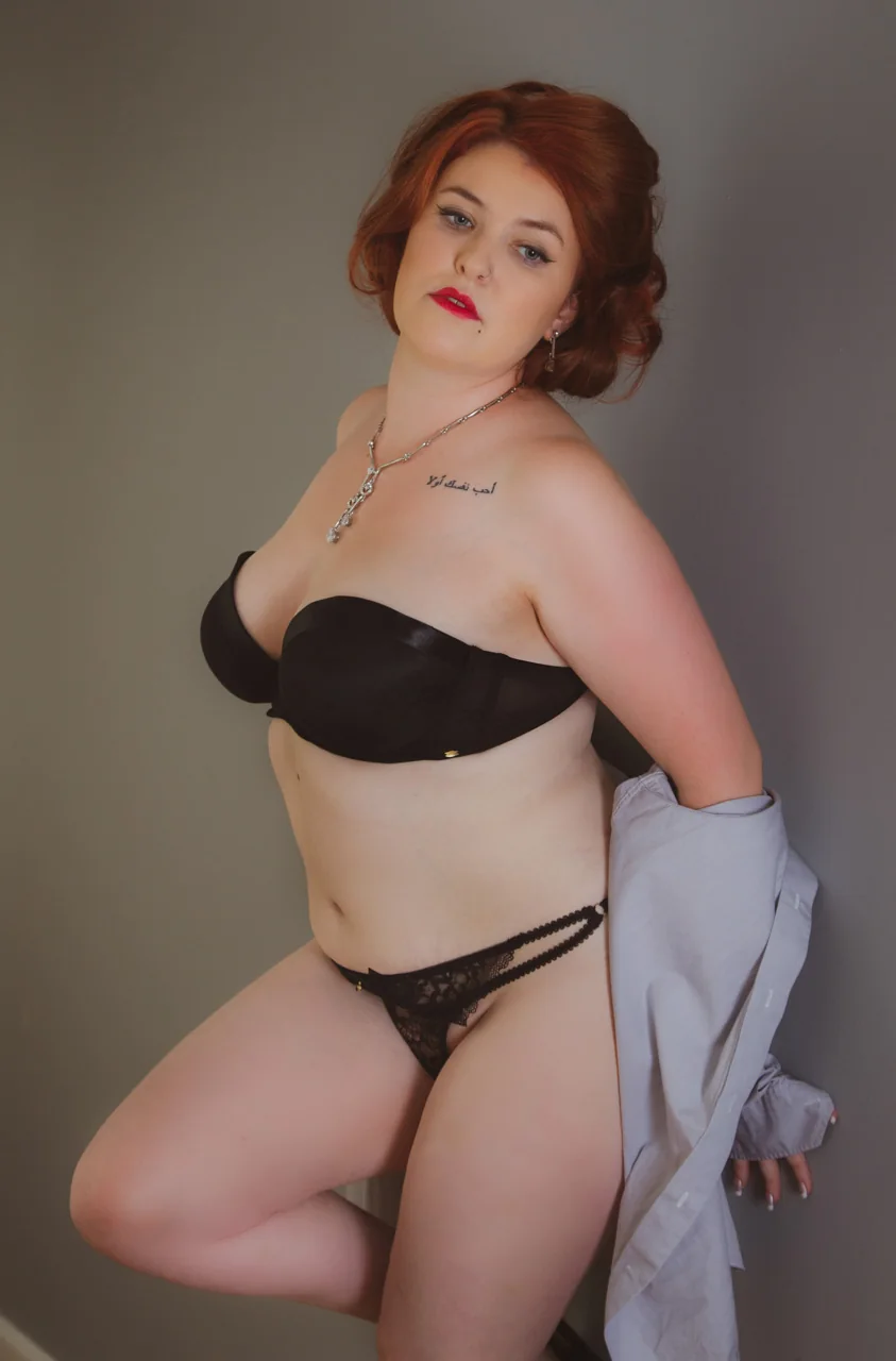Luxury boudoir portrait by Elland-Vee in Warminster, Wiltshire