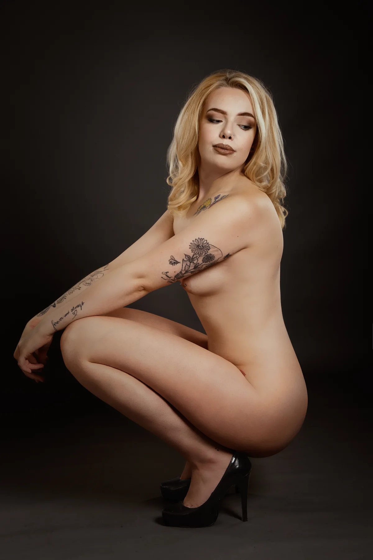 Nude art portrait by Elland-Vee in Warminster, Wiltshire