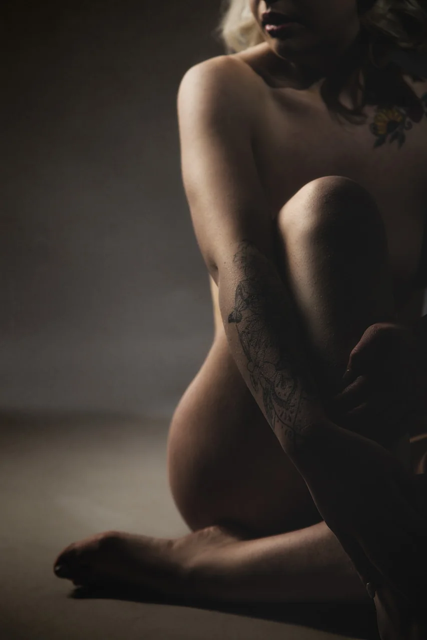 Nude art portrait by Elland-Vee in Warminster, Wiltshire