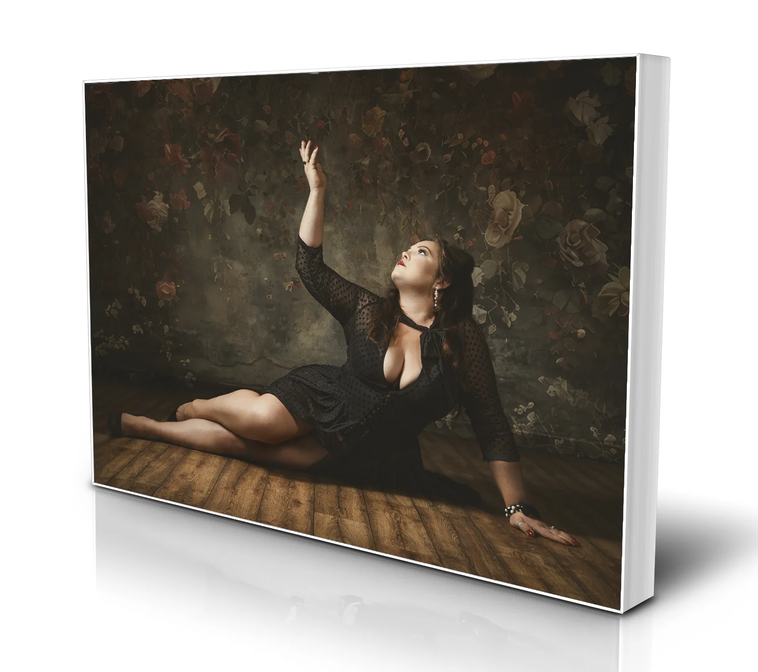 Luxury boudoir portrait by Elland-Vee in Warminster, Wiltshire