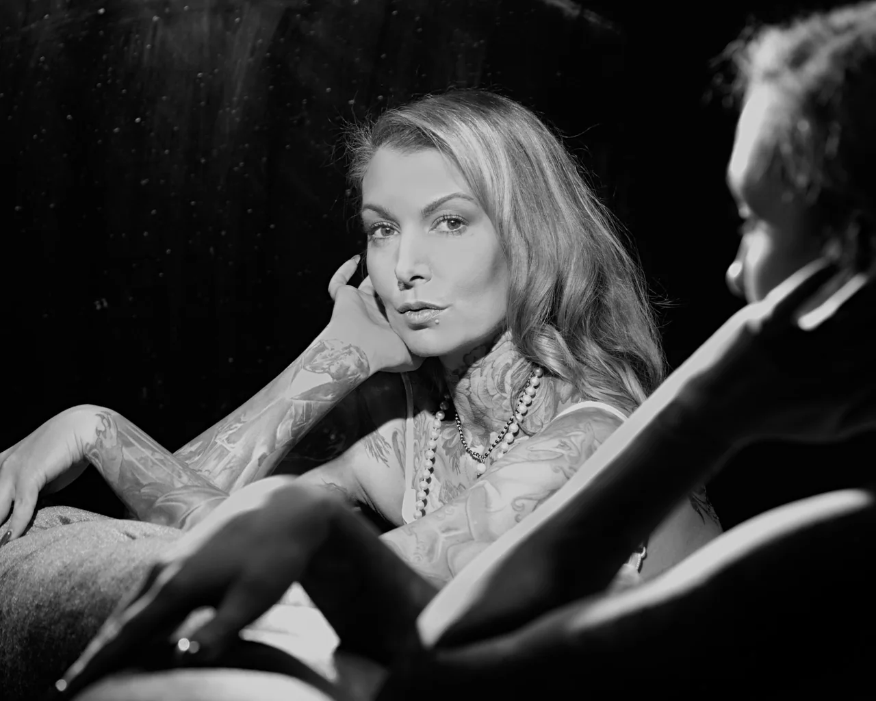 Vintage glamour boudoir portrait by Elland-Vee in Warminster, Wiltshire